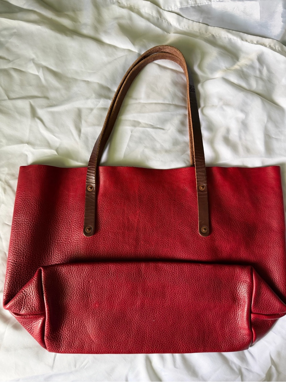 Go Forth Goods Large Avery tote in Cranberry - Picture 3 of 10